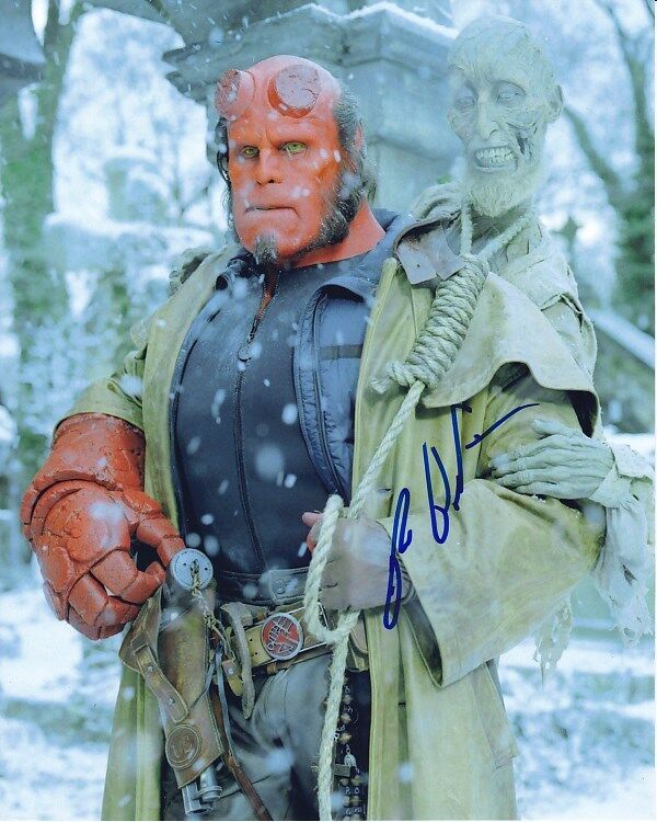 RON PERLMAN signed autographed HELLBOY Photo Poster painting