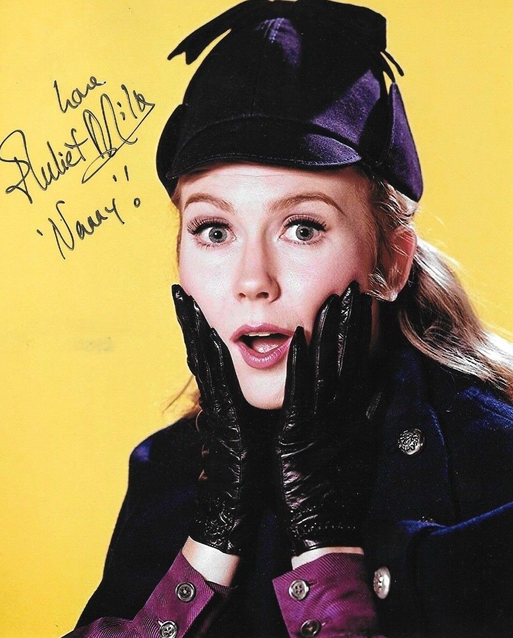 * JULIET MILLS * signed 8x10 Photo Poster painting * NANNY AND THE PROFESSOR * COA * 5