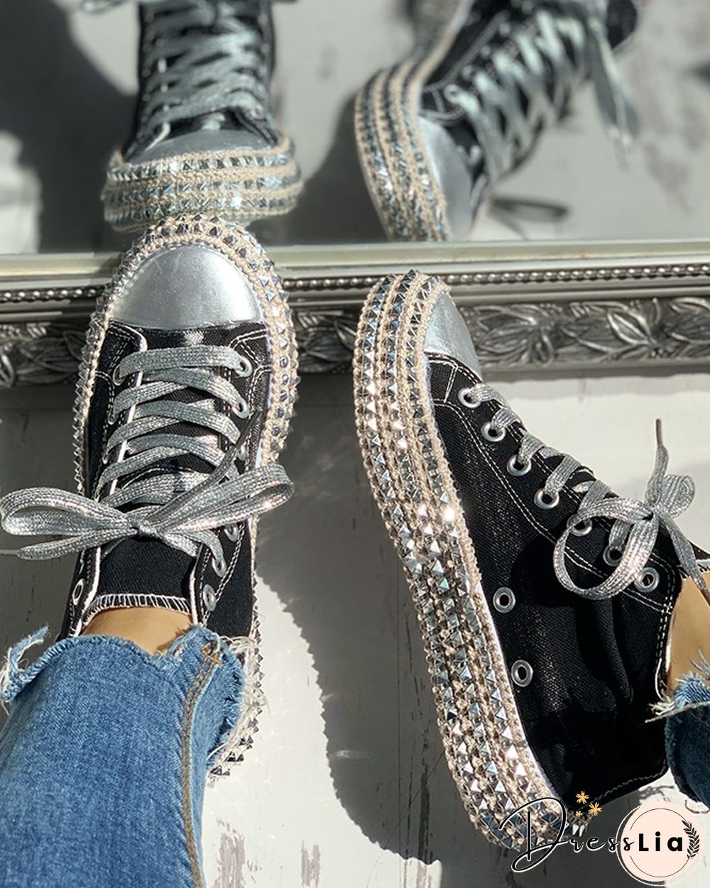 Leopard Rivet Embellished  Lace-Up Sneakers