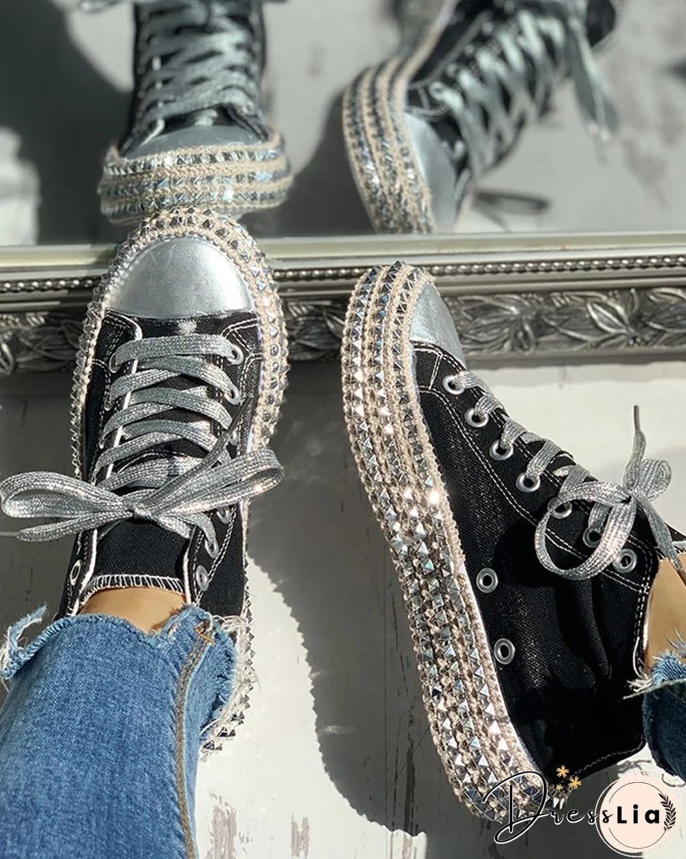 Leopard Rivet Embellished  Lace-Up Sneakers