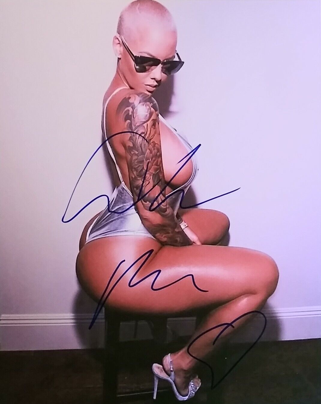 Amber Rose signed 8x10