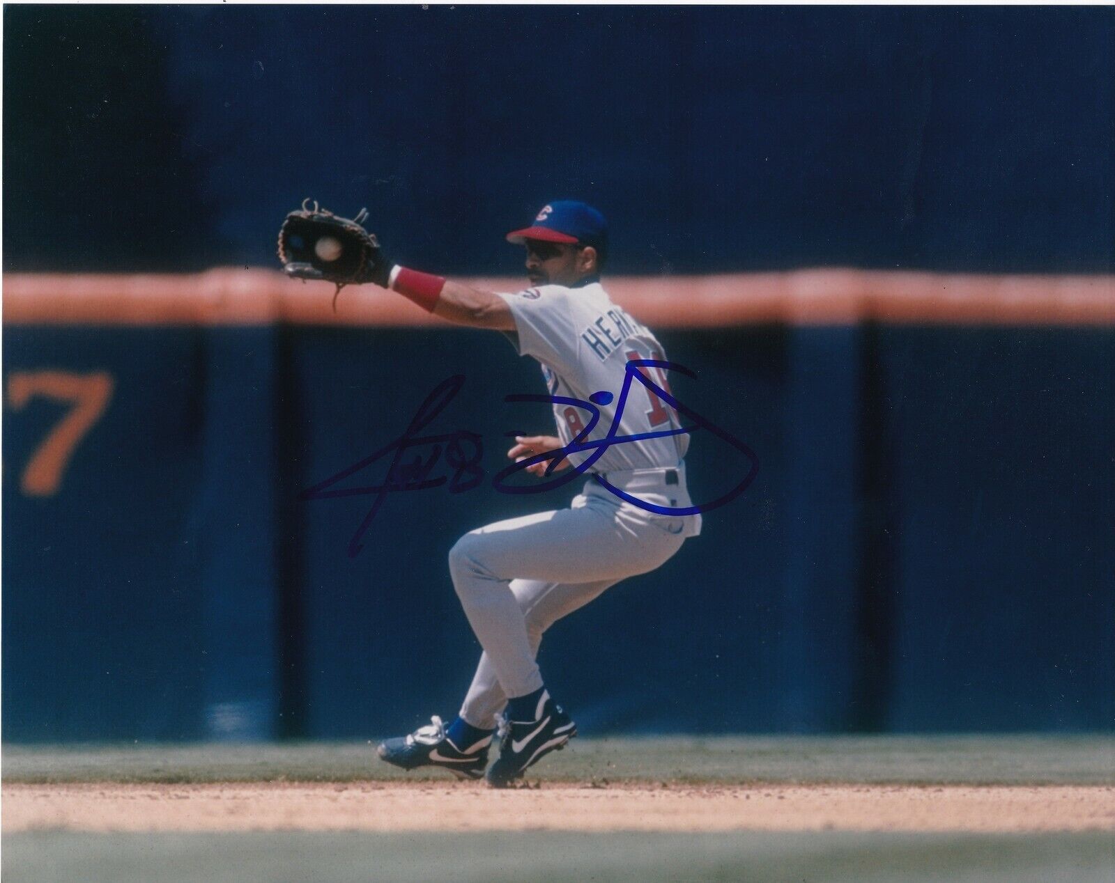 JOSE HERNANDEZ CHICAGO CUBS ACTION SIGNED 8x10