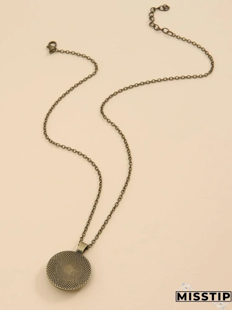 Flower Print Round Pendant Necklace