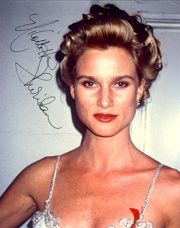 NICOLLETTE SHERIDAN AUTOGRAPHED SIGNED 8X10 BEAUTIFUL Photo Poster painting W/COA