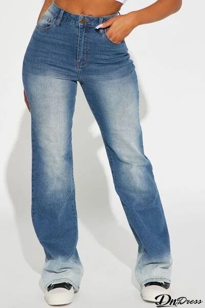 Pocketed Buttoned Straight Jeans