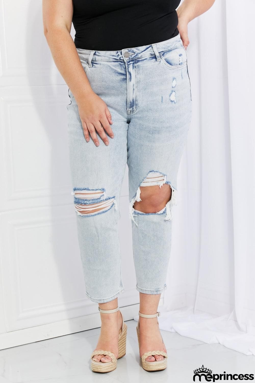 VERVET Stand Out Full Size Distressed Cropped Jeans