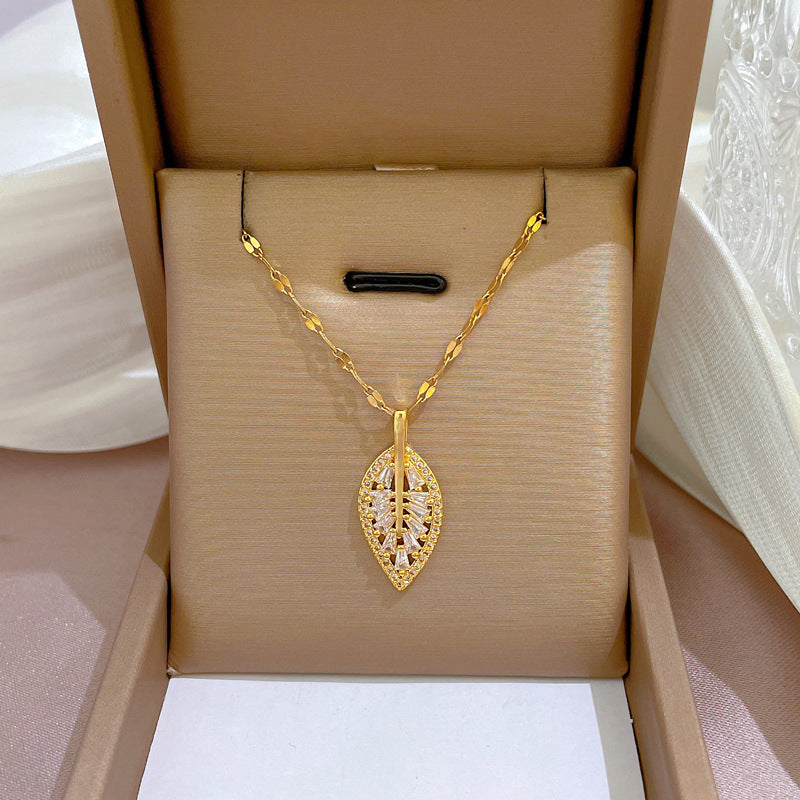 Cartoon Geometric Titanium Steel Diamond Inlay Necklaces