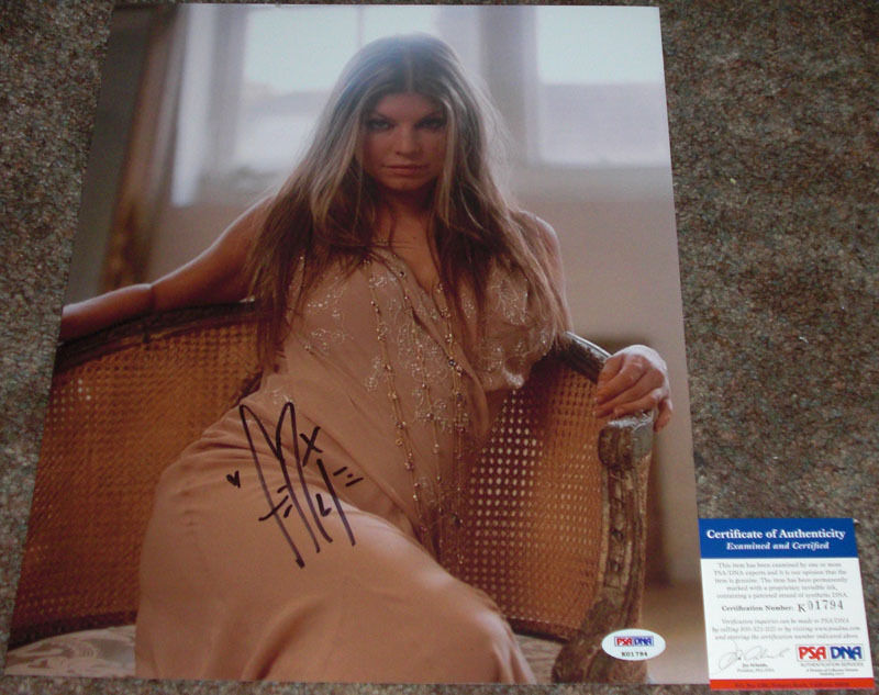 SO SEXY!! Fergie BLACK EYED PEAS Signed HOT 11x14 Photo Poster painting #2 PSA/DNA WOW!!!