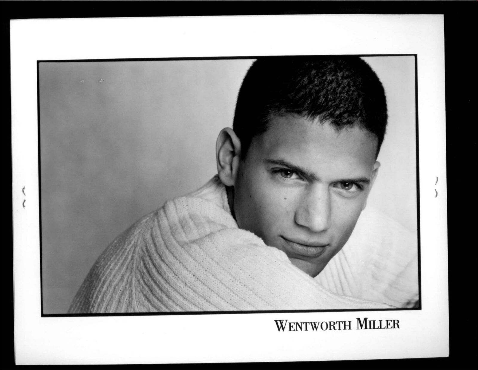 Wentworth Miller - 8x10 Headshot Photo Poster painting w/ Resume - prison break