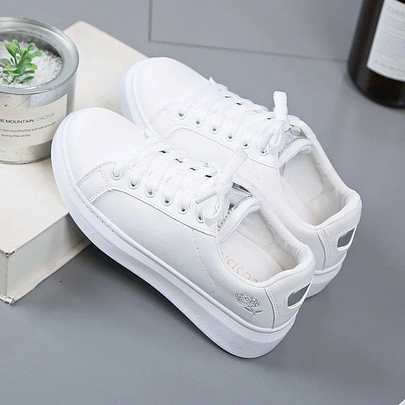 2020 Women Casual Shoes New Spring Women Shoes Fashion Embroidered White Sneakers Breathable Flower Lace-Up Women Sneakers