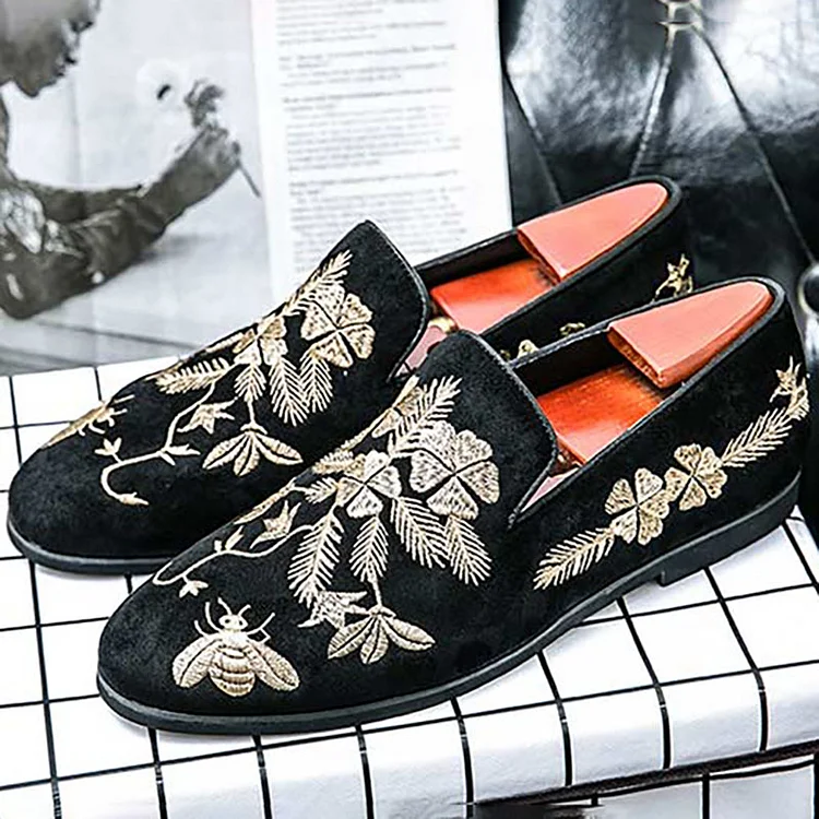 Faux Frosted Leather Embroidery Slip-On Casual Loafers Shoes