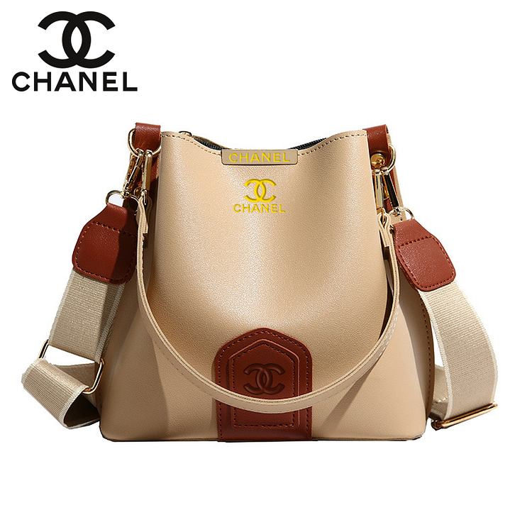 NAJNOVŠIA MÓDNA TAŠKA CHANEL 2024 S KONTRASTNÝM ŠIROKÝM PÁSKOM