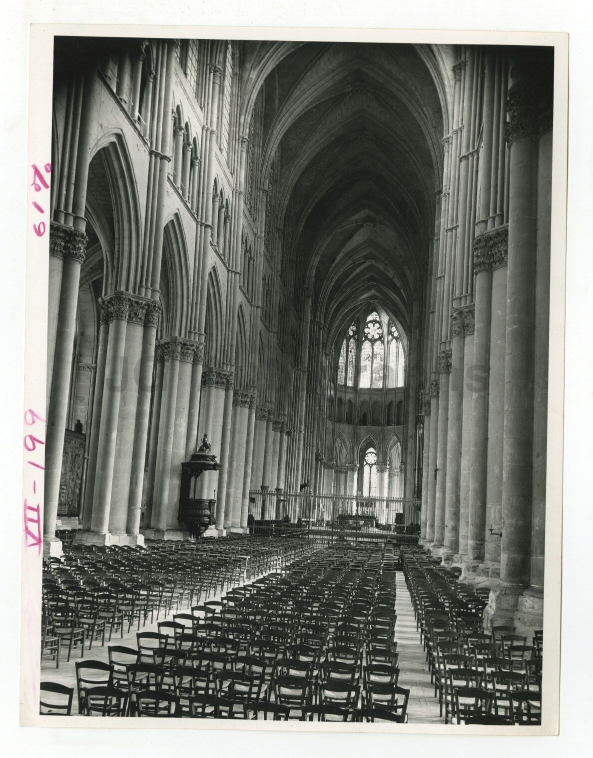 Reims French Cathedral - Vintage 7x9 Publication Photo Poster paintinggraph - France