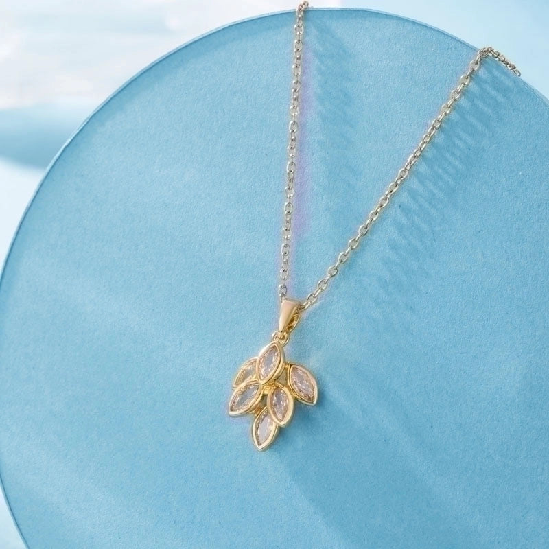 Stainless Steel Titanium Steel 18K Gold Plated Elegant Plating Inlay Cross Heart Shape Flower Zircon Pendant Necklace