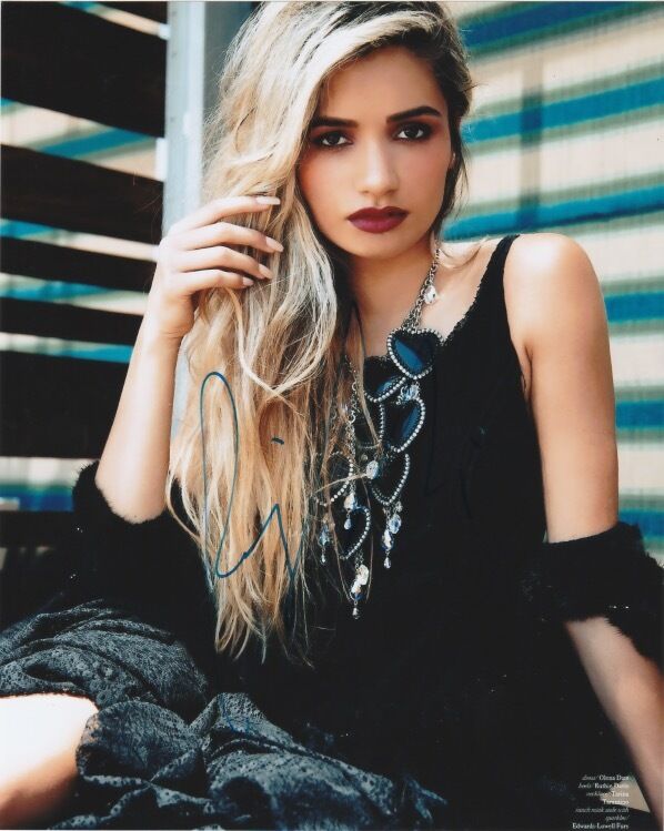 Pia Mia Autographed Signed 8x10 Photo Poster painting COA E