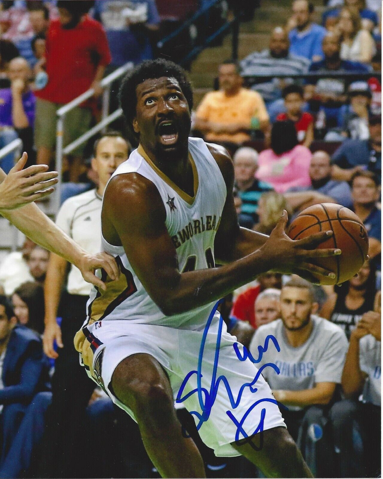 Solomon Hill Autographed 8x10 New Orleans PelicansB167