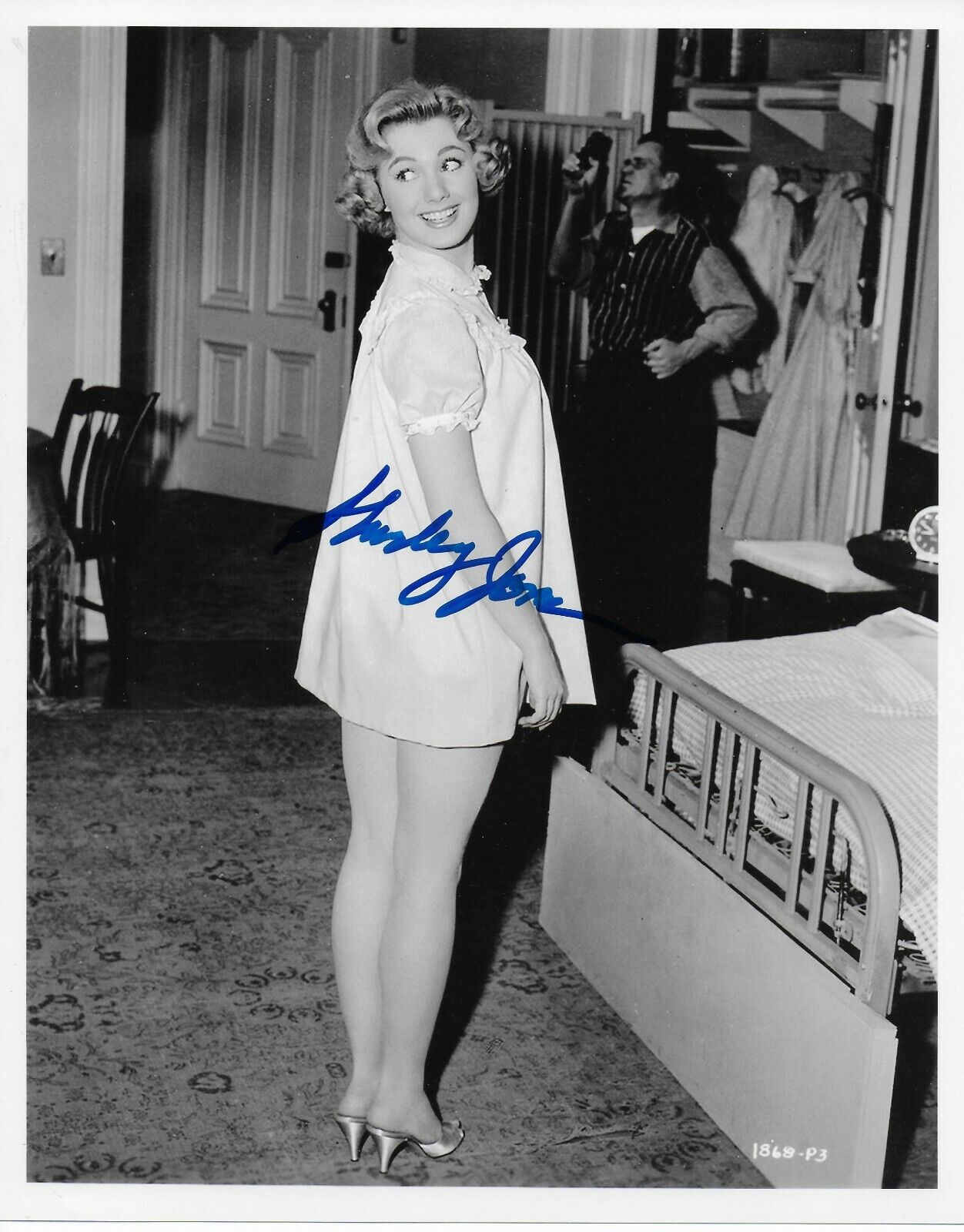 Shirley Jones Signed 8x10 Photo Poster painting - CAROUSEL / THE PARTRIDGE FAMILY / OKLAHOMA #8