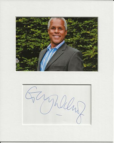 Gary Wilmot comedian genuine authentic autograph signature and Photo Poster painting AFTAL COA