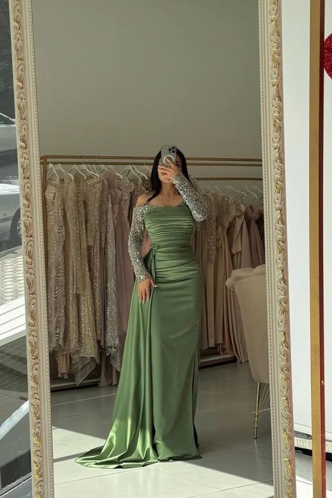 Lisliy Green Elegant Strapless Beaded Prom Dress With Side Trail 