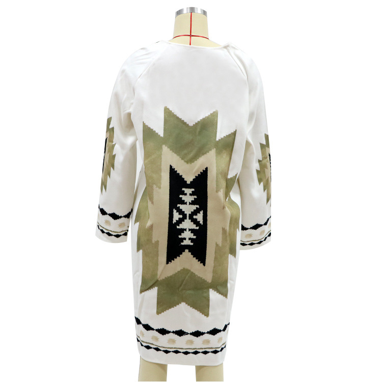 Women Half Sleeve V-neck Solid Color Dress