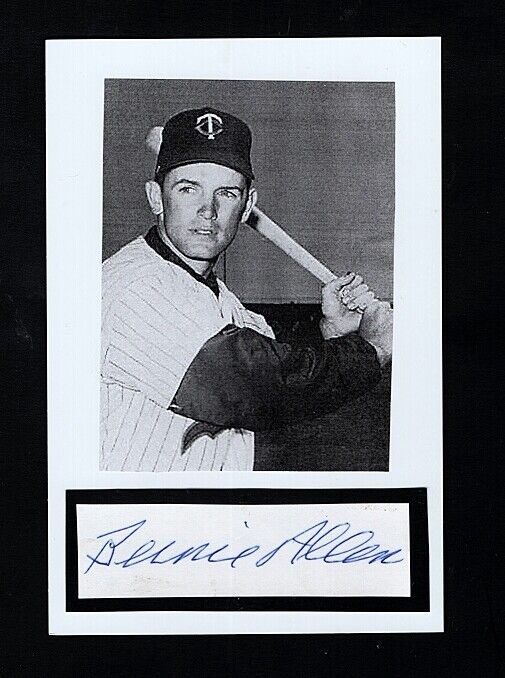 1962-66 BERNIE ALLEN-MINNESOTA TWINS AUTOGRAPHED CUT W/ Photo Poster painting