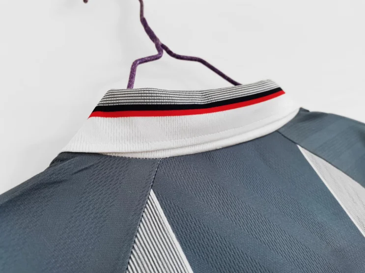 1996 England Away Retro Long Sleeve Men's Football T-Shirt Thai Quality