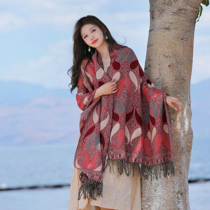 Yunnan Lijiang Tourism New Shawl Ethnic Style Scarf Women’s Retro Cape Thickened Cashmere Scarf