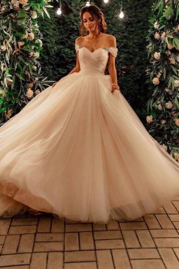 Gorgeous Off-the-shoulder A-line Long Tulle Wedding Dress With Chapel Train | Ballbellas Ballbellas