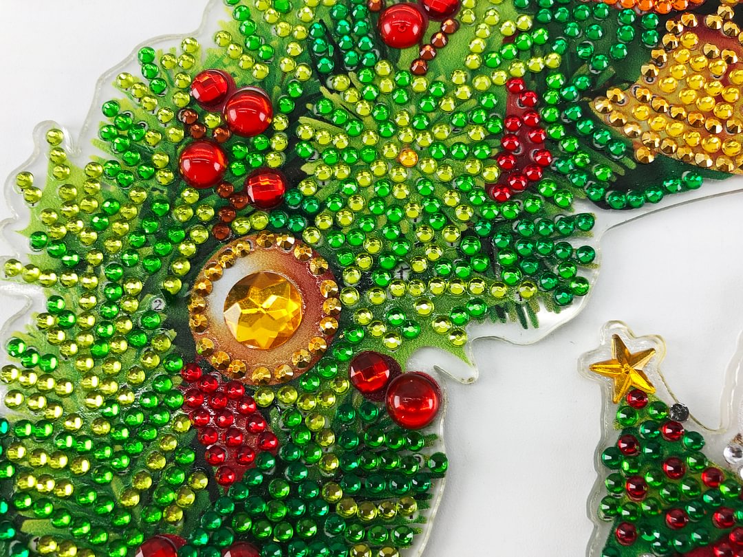 DIY Diamond Wreath Christmas series (with hanging chain and decorative