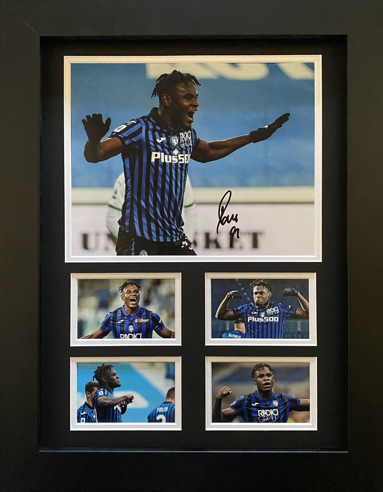 Duvan Zapata Hand Signed Atalanta B.C Photo Poster painting In 16x12 Frame Display, Exact Proof