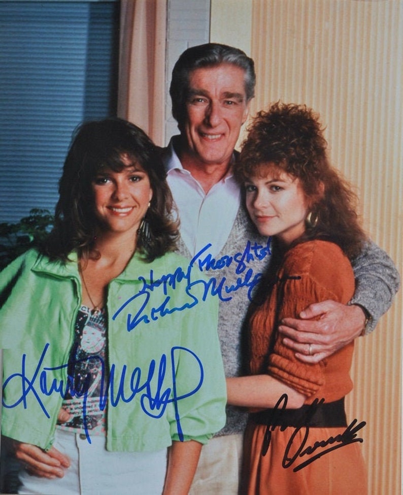 EMPTY NEST cast x3 Richard Mulligan, Kristy McNichol, Park Overall 8x10 wCOA