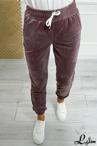 Fashionable and Minimalist garment