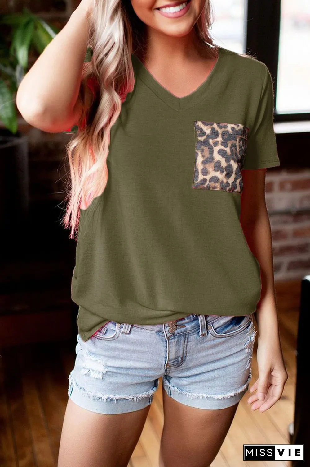 KarliDress Can't Be Tamed Neon Tee P12451