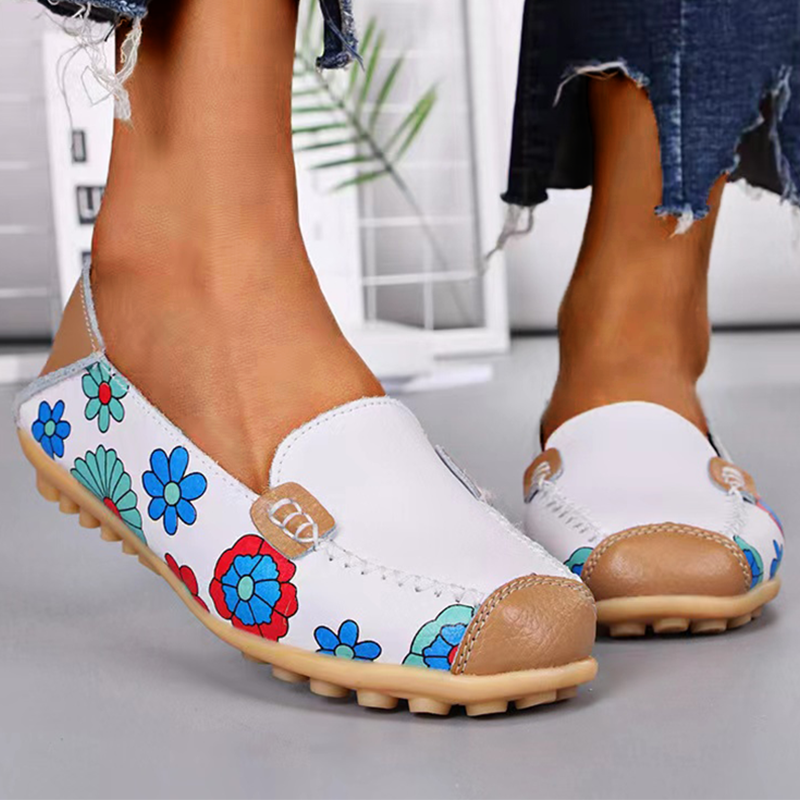 Women's Embroidery Soft Surface Comfortable Loafers Casual Flat Shoes