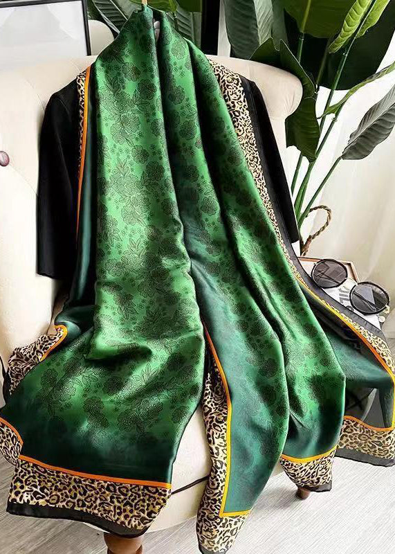 VCSHOES Green Leopard Print Silk Scarf