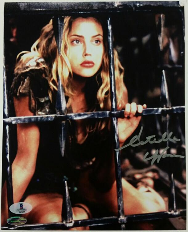 ESTELLA WARREN Signed 8x10 Photo Poster painting #1 Planet of the Apes Auto w/ Beckett BAS COA