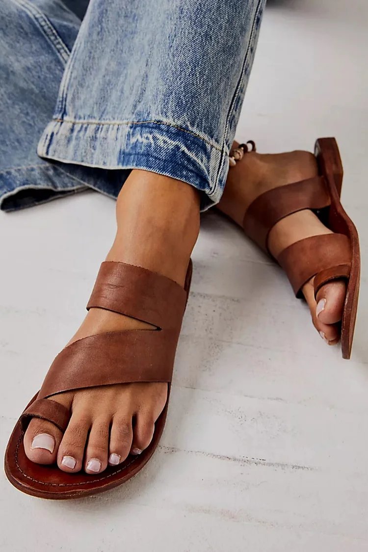 Asymmetric Cutout Plain Toe Ring Brown Sandals [Pre Order]