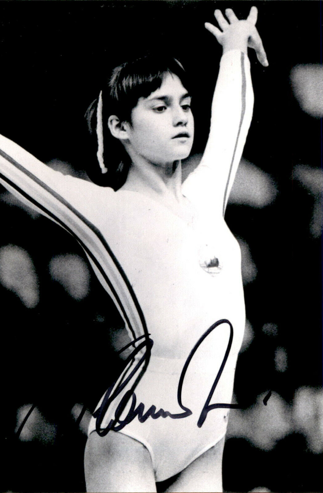 Nadia Comaneci SIGNED 4x6 Photo Poster painting OLYMPIC GOLD MEDLAITS GYMNASTICS PERFECT 10 #5