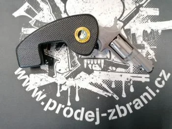 Dispozitiv pliant de autoapărare Naa