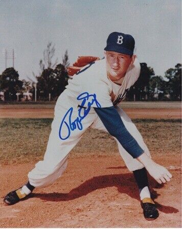 Roger Craig Signed - Autographed Brooklyn Dodgers 8x10 inch Photo Poster painting