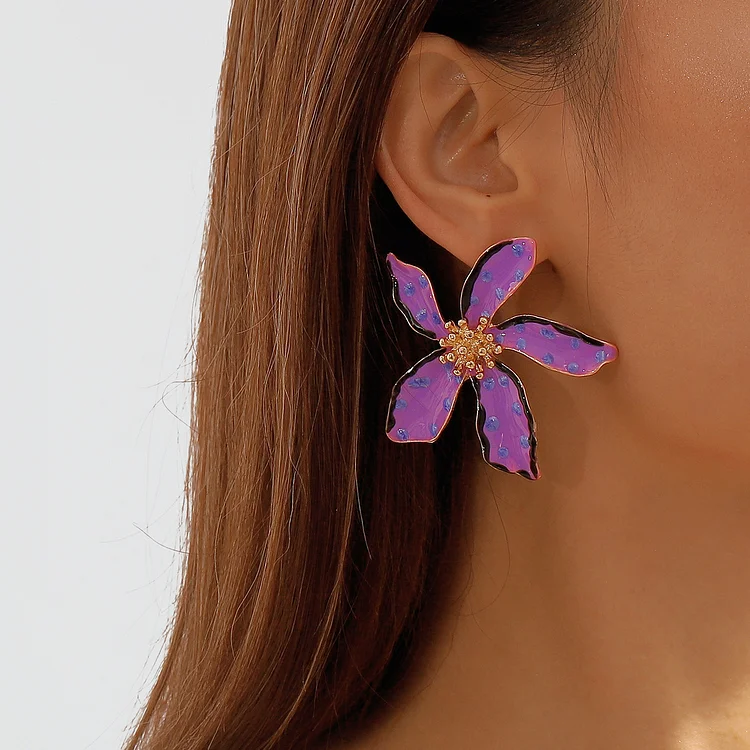 Flower Wave Point Earrings