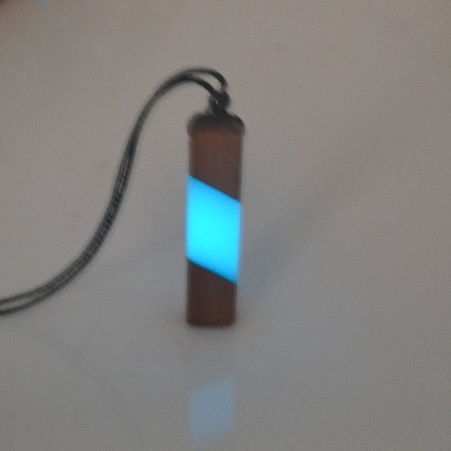 YOY-luminous necklace pendant at night