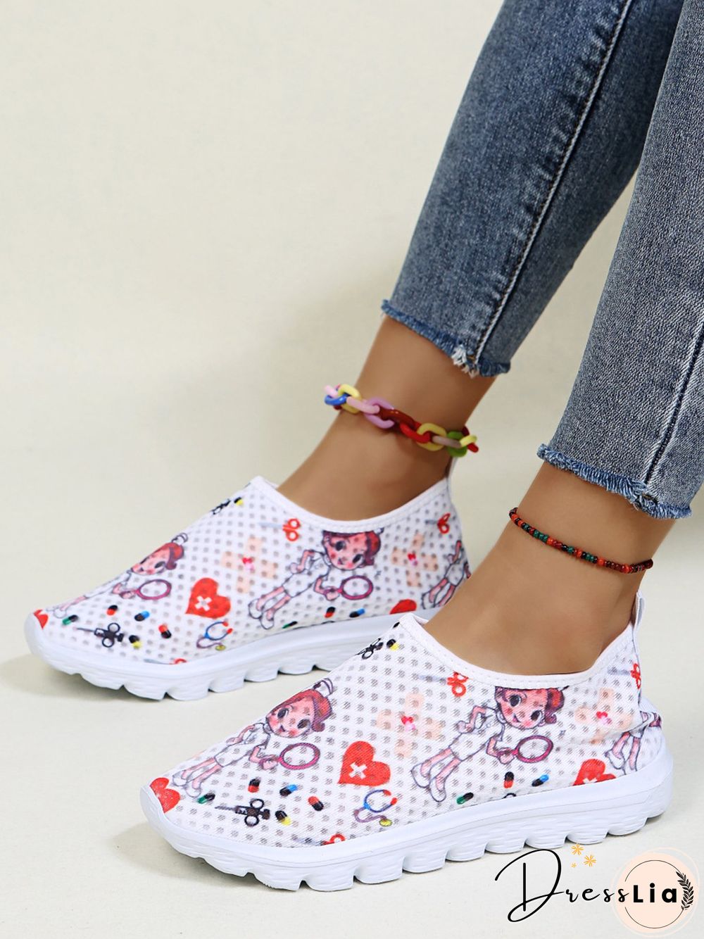 Nurse Fighting Epidemic Print Breathable Tulle Mesh Lightweight Sneakers
