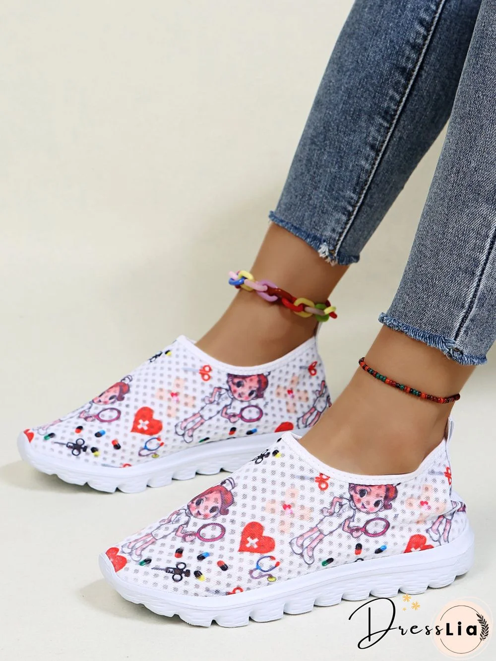 Nurse Fighting Epidemic Print Breathable Tulle Mesh Lightweight Sneakers