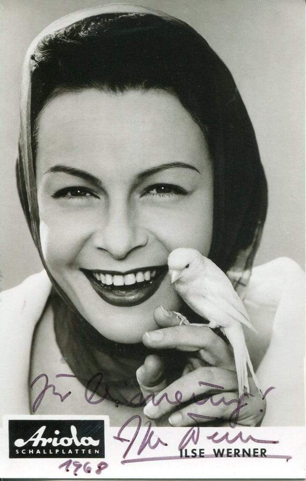 Ilse Werner (+) GERMAN ACTRESS AND SINGER autograph, signed vintage Photo Poster painting