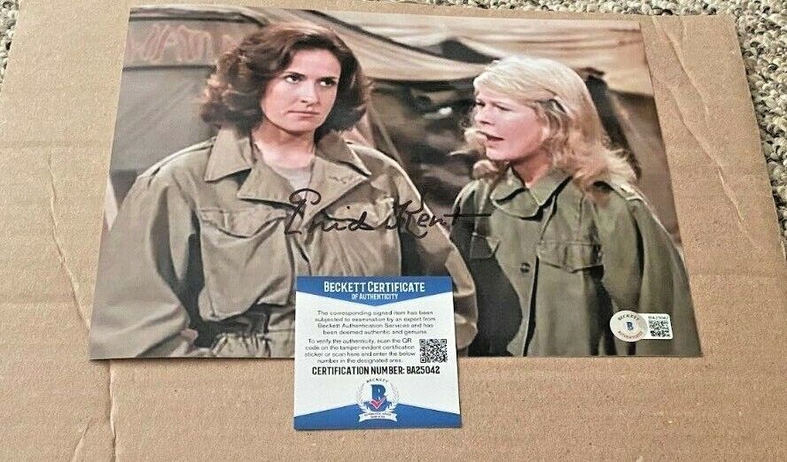 ENID KENT SIGNED MASH 8X10 Photo Poster painting BECKETT CERTIFIED BAS