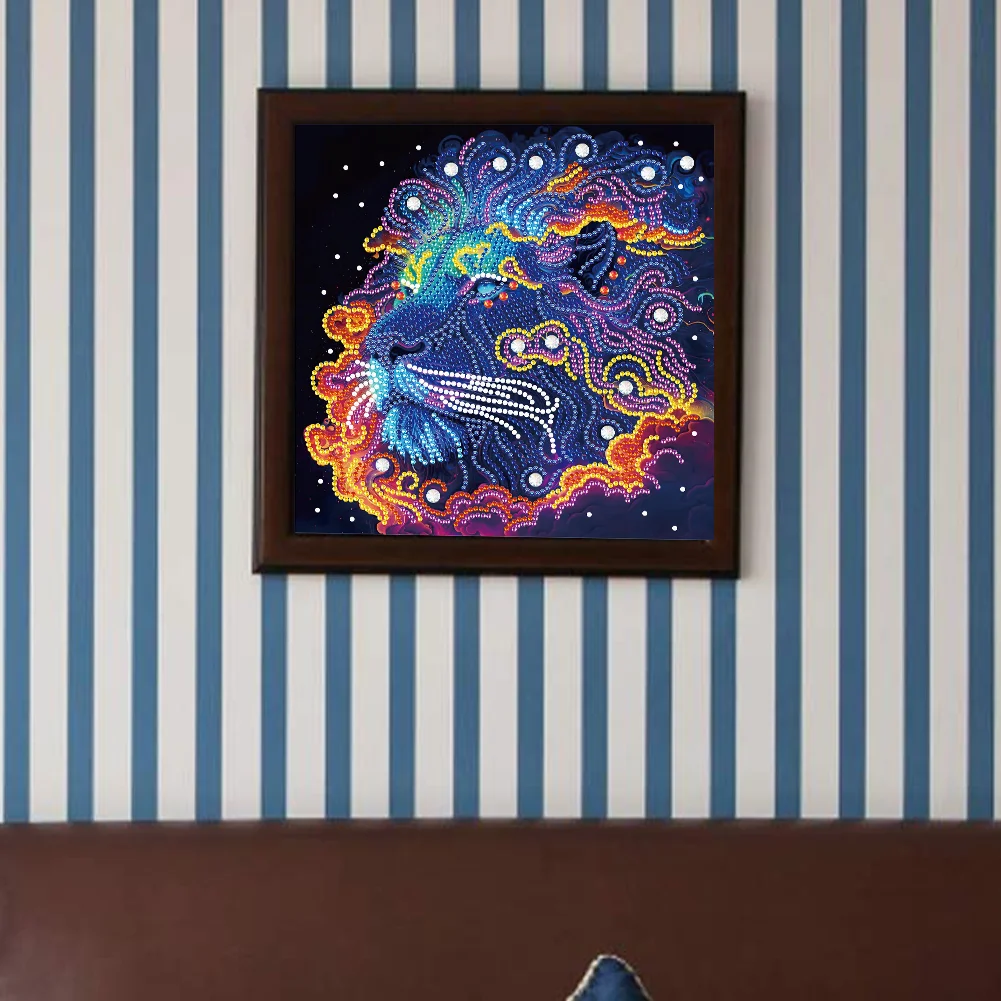 Special Shape Diamond Painting 30*30cm - Colorful Lion