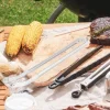 Pince &agrave; retourner les saucisses BBQ