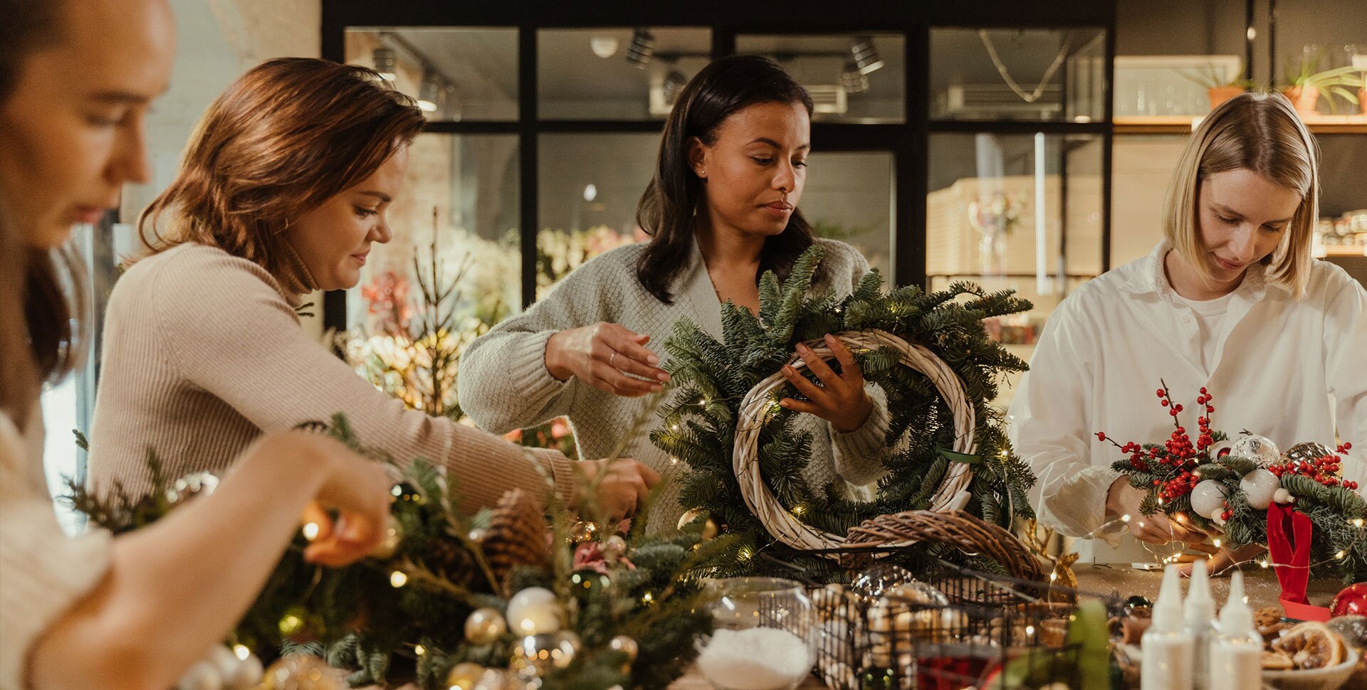 Wreaths & Garlands