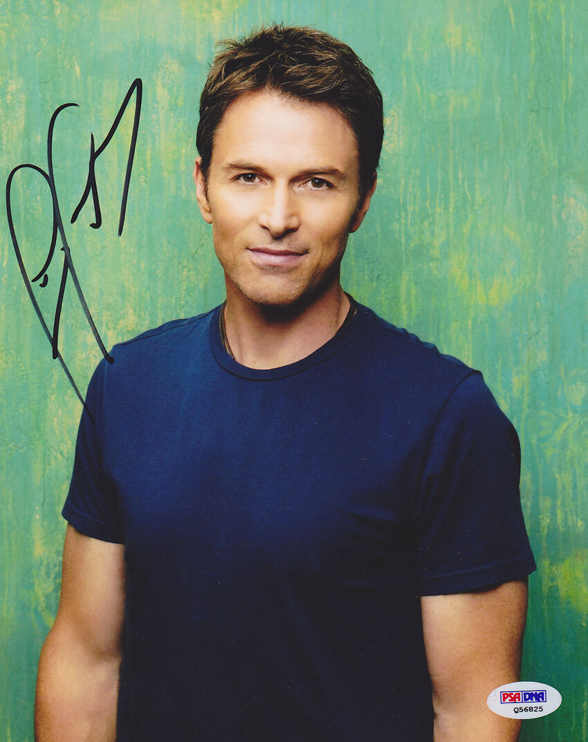 Tim Daly SIGNED 8x10 Photo Poster painting Madam Secretary Wings PSA/DNA AUTOGRAPHED